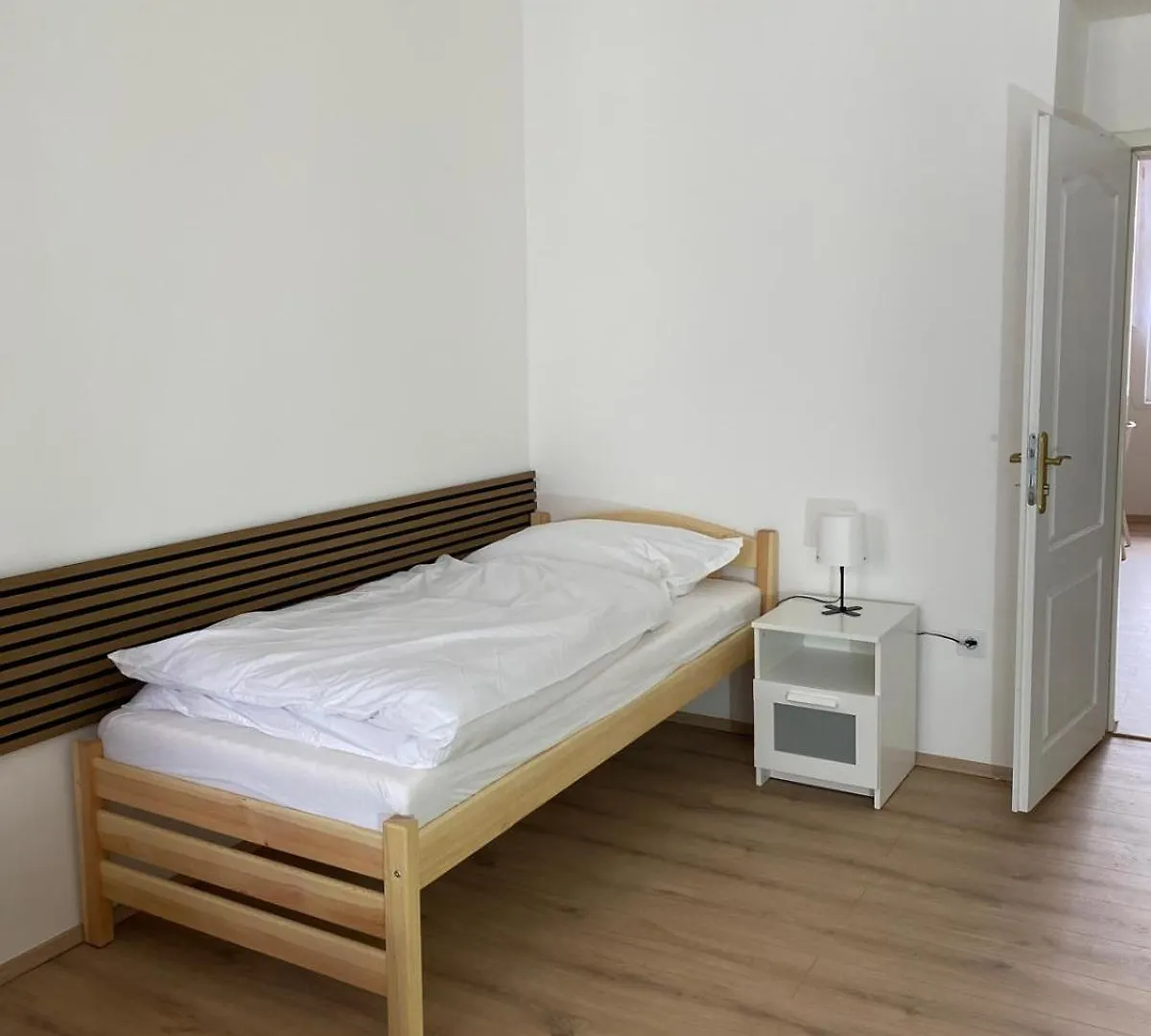 Apartment Ipak Prague Czech Republic