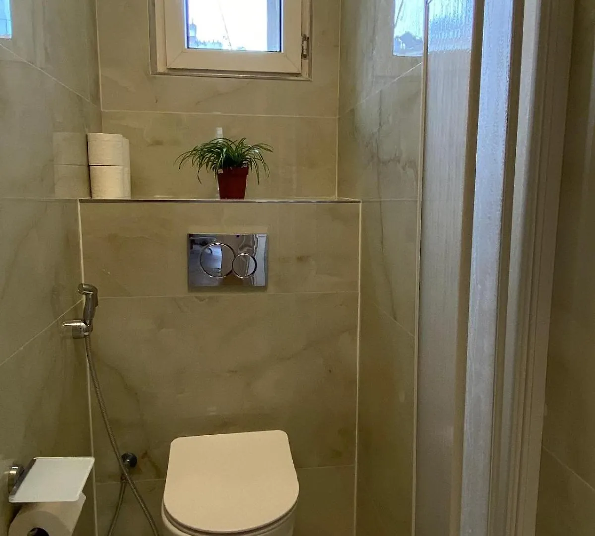 Apartment Ipak Prague Czech Republic