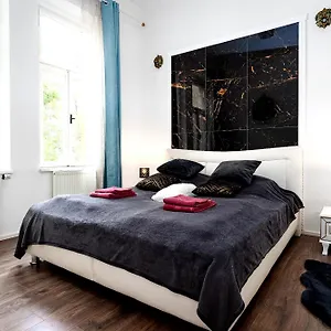  Apartment Emperors Elegance