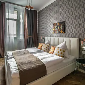 Executive Bright Apt. By Ruterra Praga