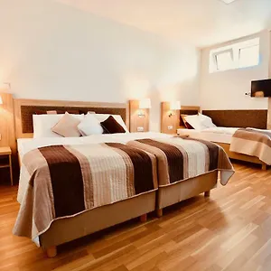  Apartman Jelica Restaurant